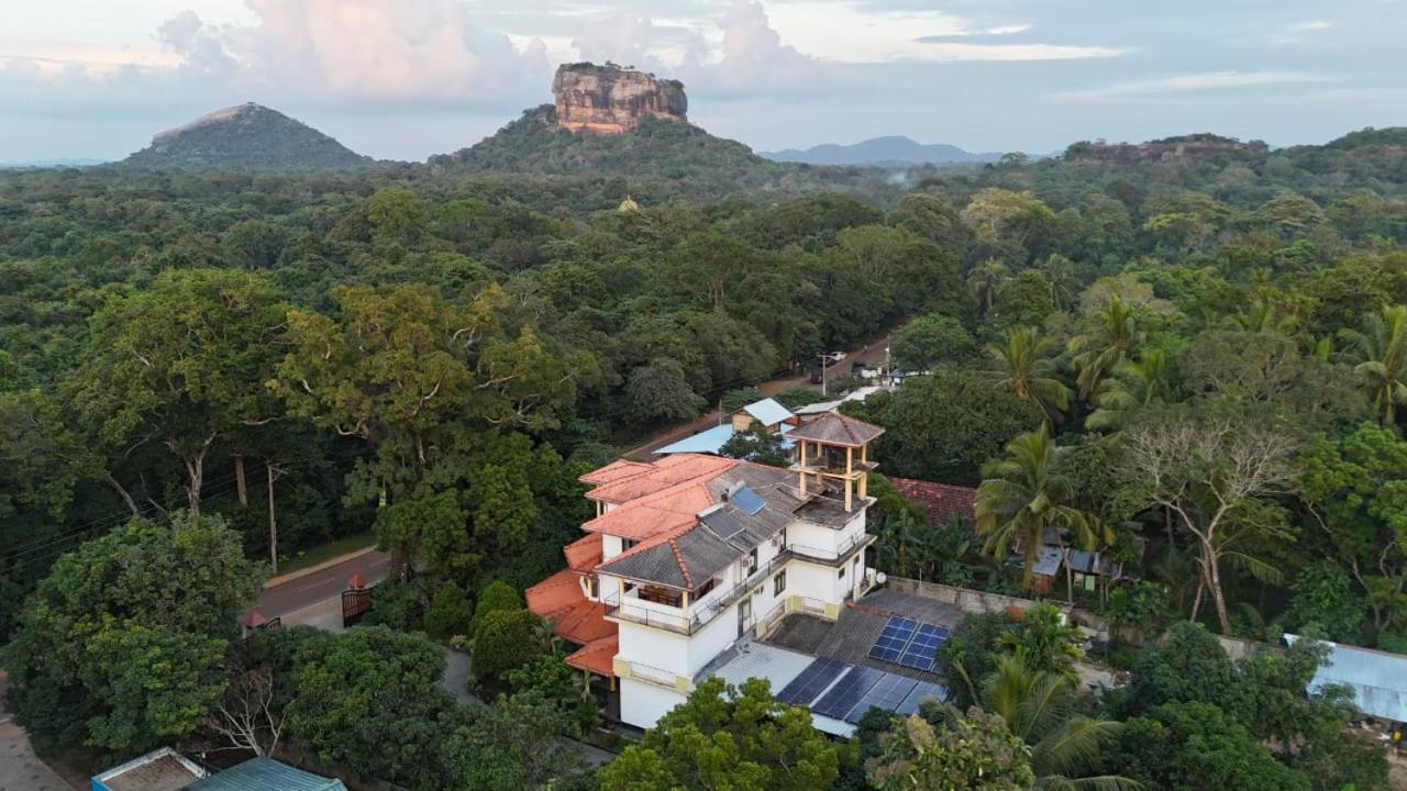 Sigiriya Summer Resort Extérieur photo